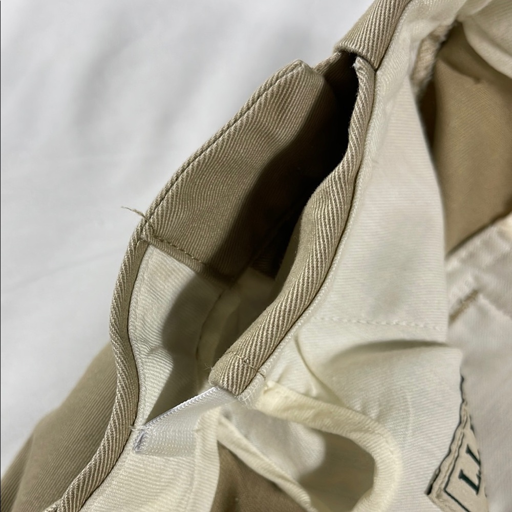 L.L. Bean mens khaki Comfort Fit flat front 8" chino shorts - size 42 - Picture 7 of 11